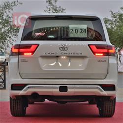 تۆیۆتا لاند کروزەر